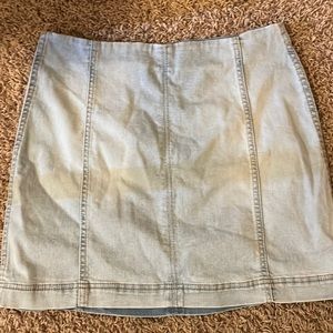 Zip-up Jean skirt